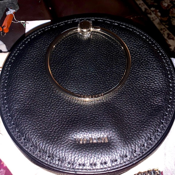 Brand new Ted baker London Maddie circle leather cross body bag new with tag - Picture 2 of 8